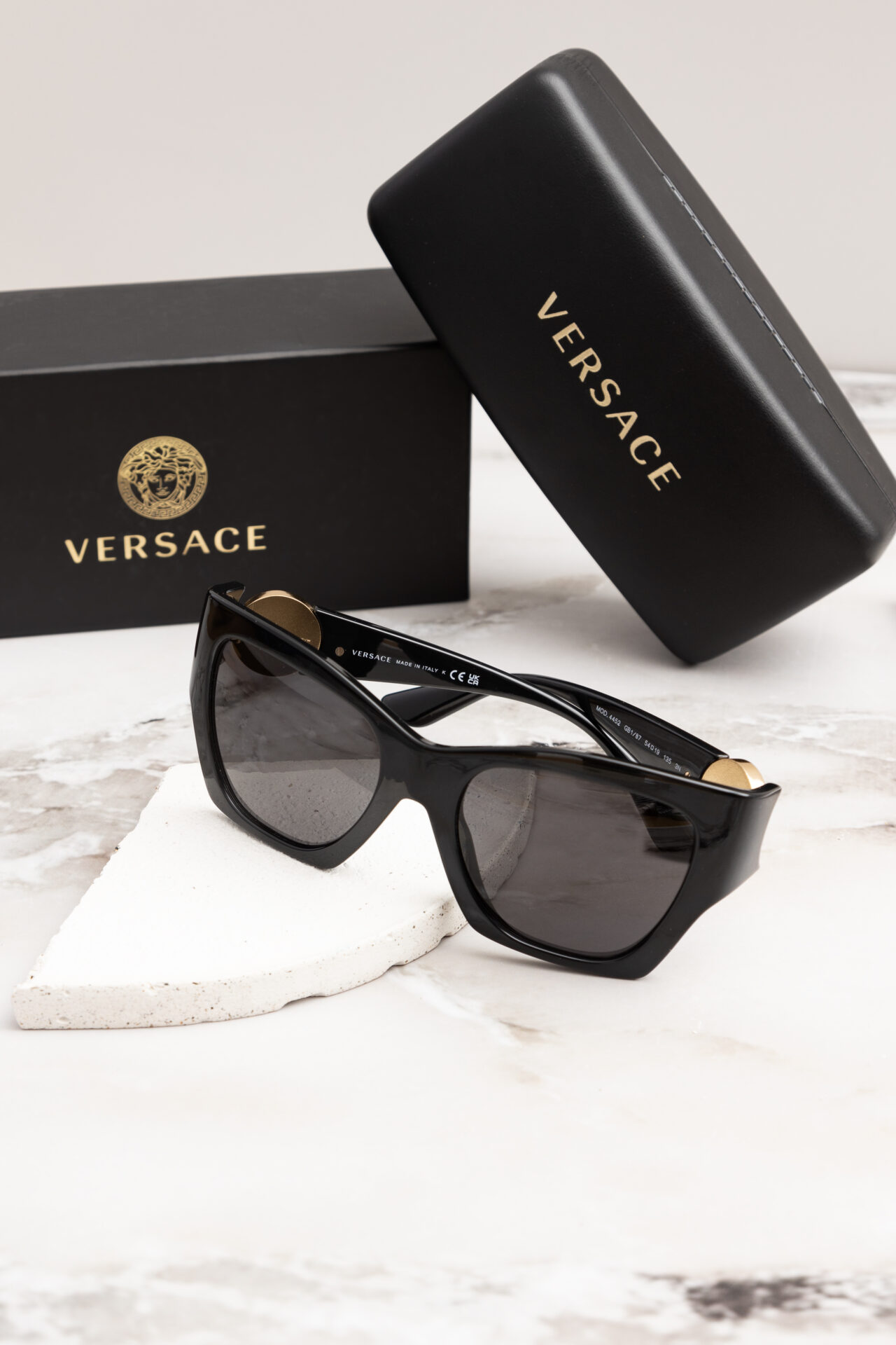 VERSACE